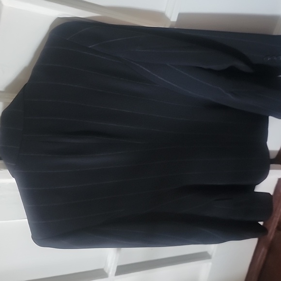 Blazer - Picture 4 of 6